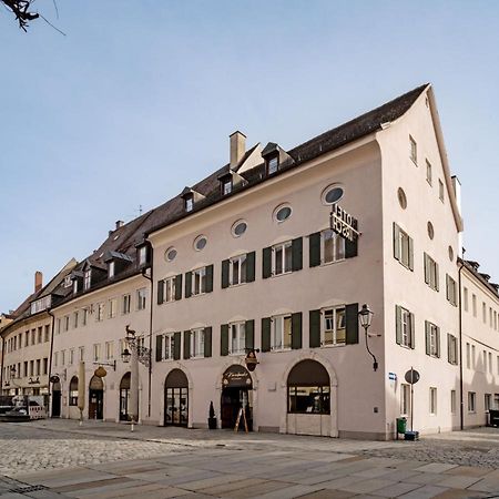 Hotel Goldener Hirsch Кауфбойрен Экстерьер фото