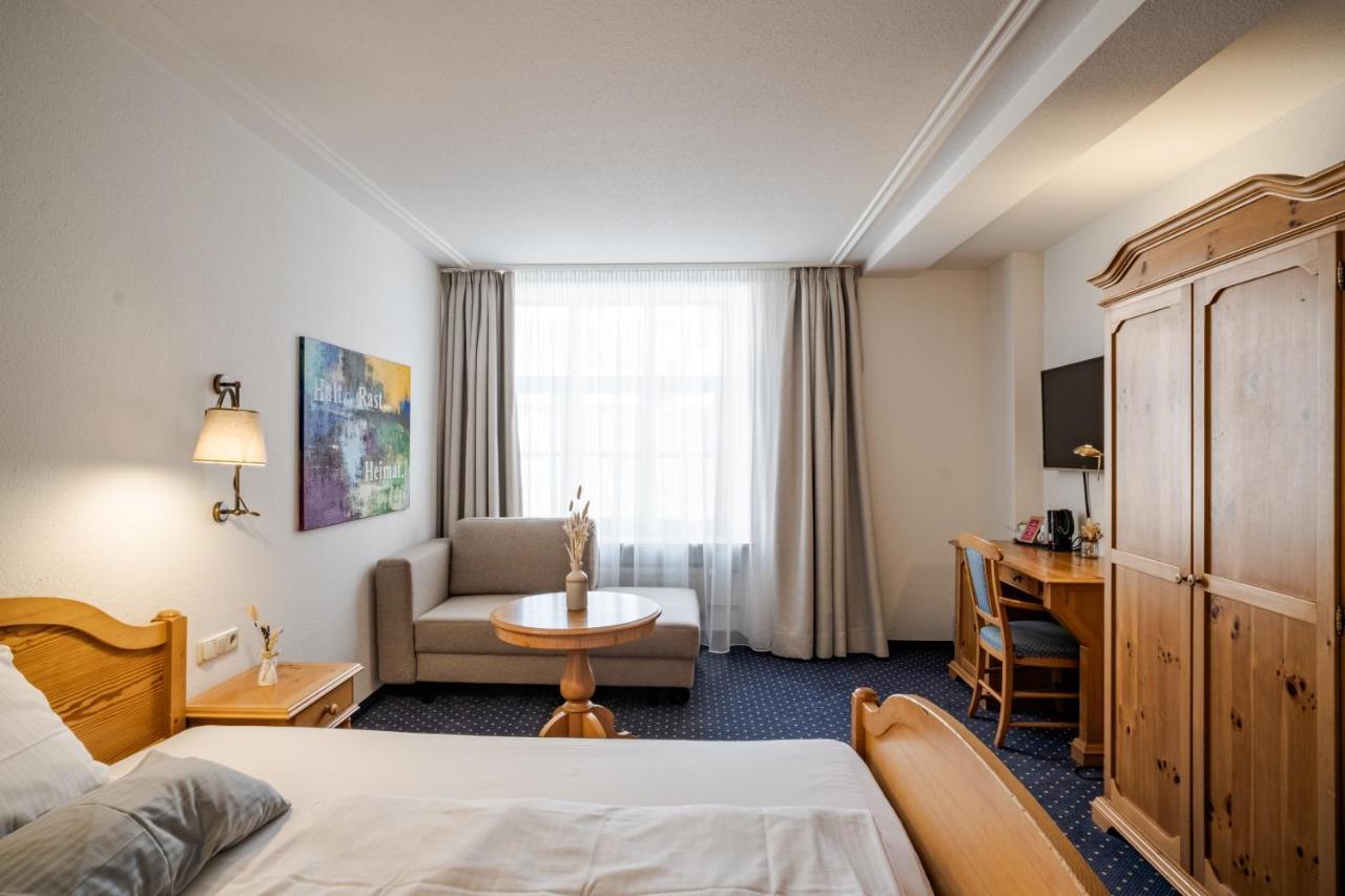 Hotel Goldener Hirsch Кауфбойрен Экстерьер фото