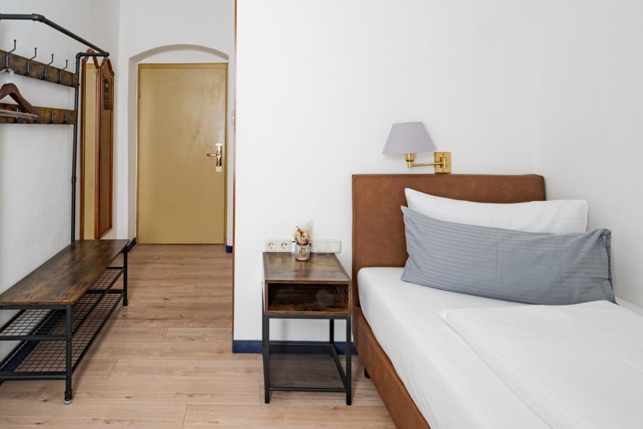 Hotel Goldener Hirsch Кауфбойрен Экстерьер фото