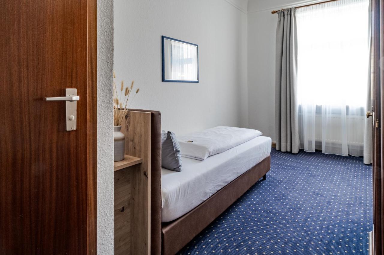 Hotel Goldener Hirsch Кауфбойрен Номер фото