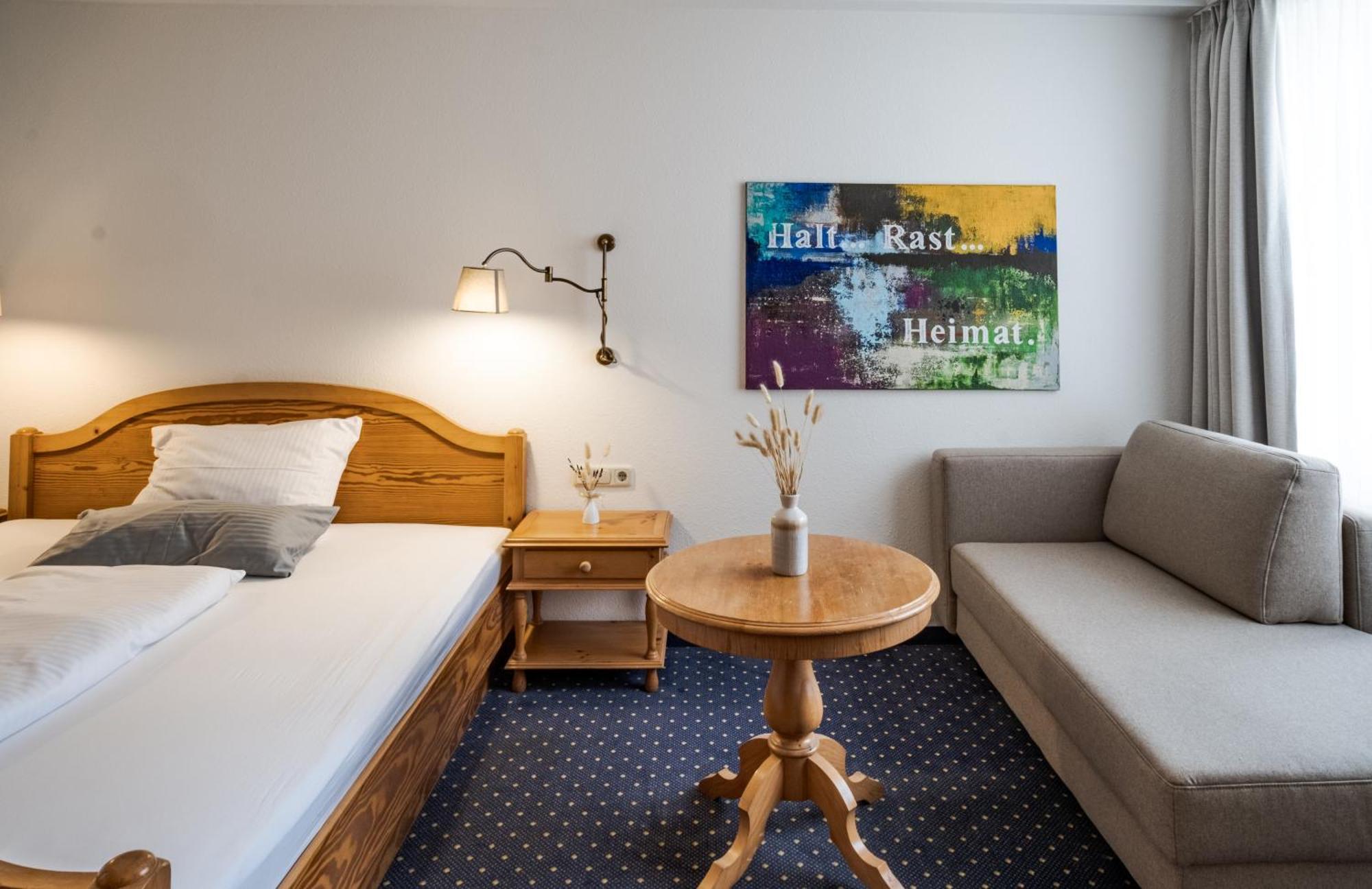 Hotel Goldener Hirsch Кауфбойрен Экстерьер фото